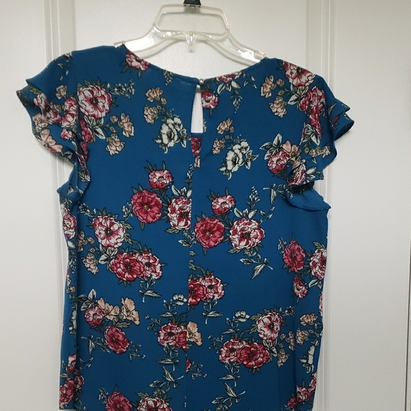 Apt. 9 Flutter Sleeve Blue Ruffled Blouse - Picture 4 of 8